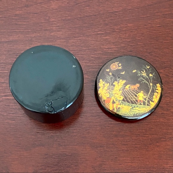 Vintage Wood Lacquer Jewelry Box - Picture 4 of 4